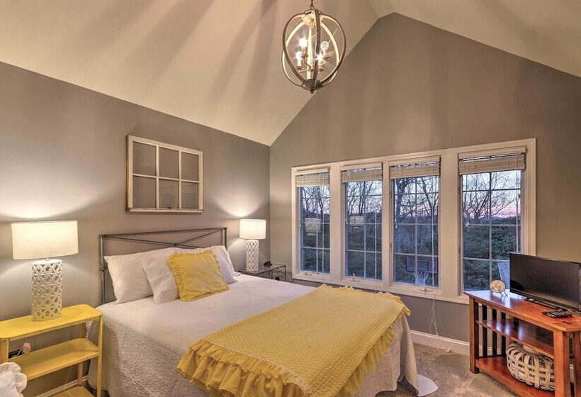 Boone Home W/ Fire Pit   Near App Ski & Sugar Mtn!