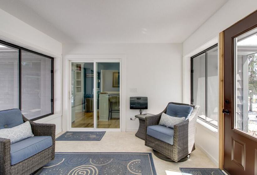 Breezy Point Cabin: Deck W/ Golf Course Views!