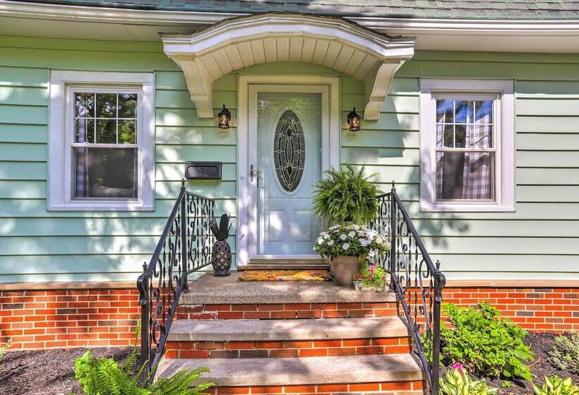 Bright Parma Home W/ Outdoor Space < 10 Mi To Dtwn