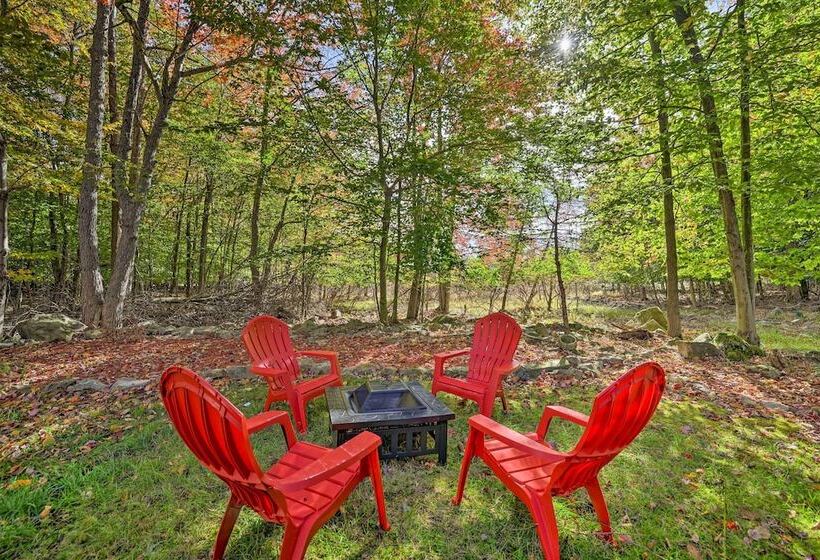 ~ 14 Mi To Skiing: Tobyhanna Gem W/ Fire Pit!