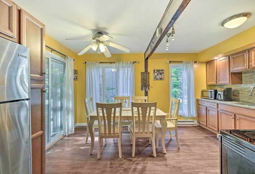 ~ 14 Mi To Skiing: Tobyhanna Gem W/ Fire Pit!