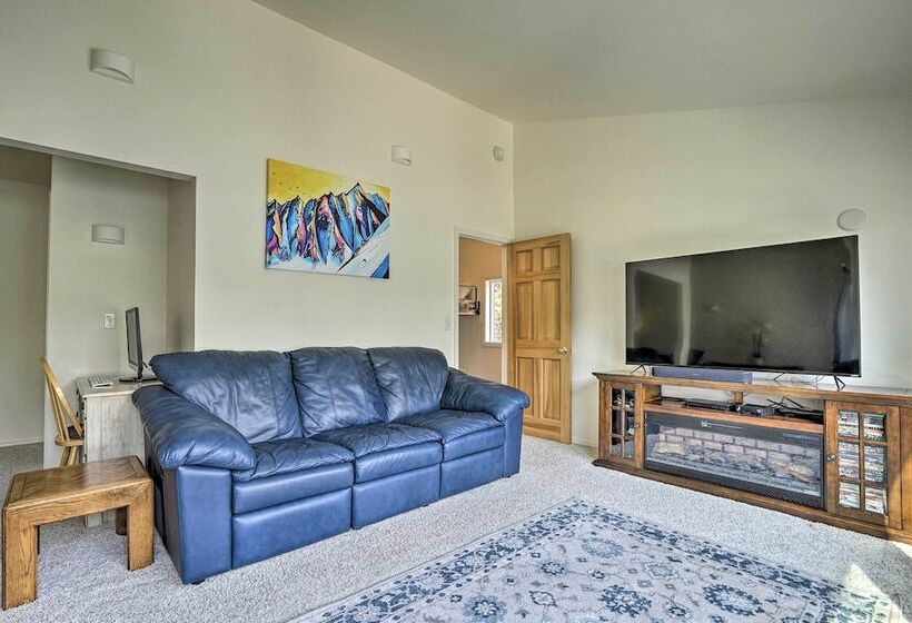 Cabin W/ Hot Tub & Views: 1 Mile To Alyeska Resort