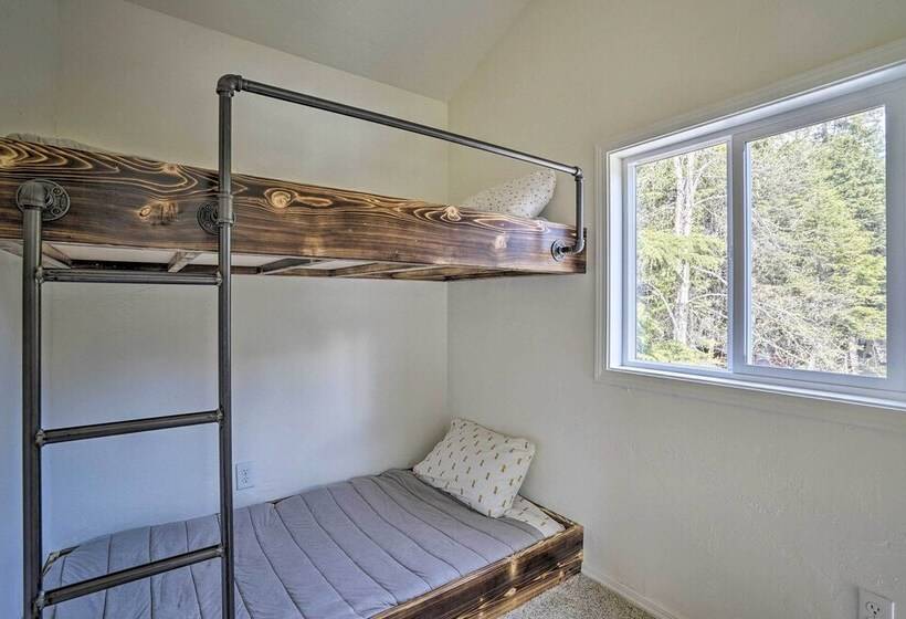 Cabin W/ Hot Tub & Views: 1 Mile To Alyeska Resort