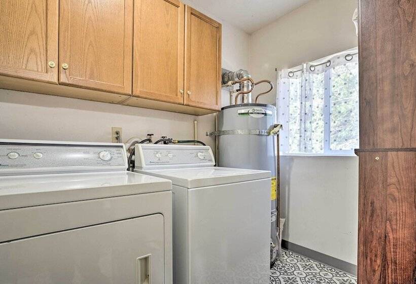 Cabin W/ Hot Tub & Views: 1 Mile To Alyeska Resort