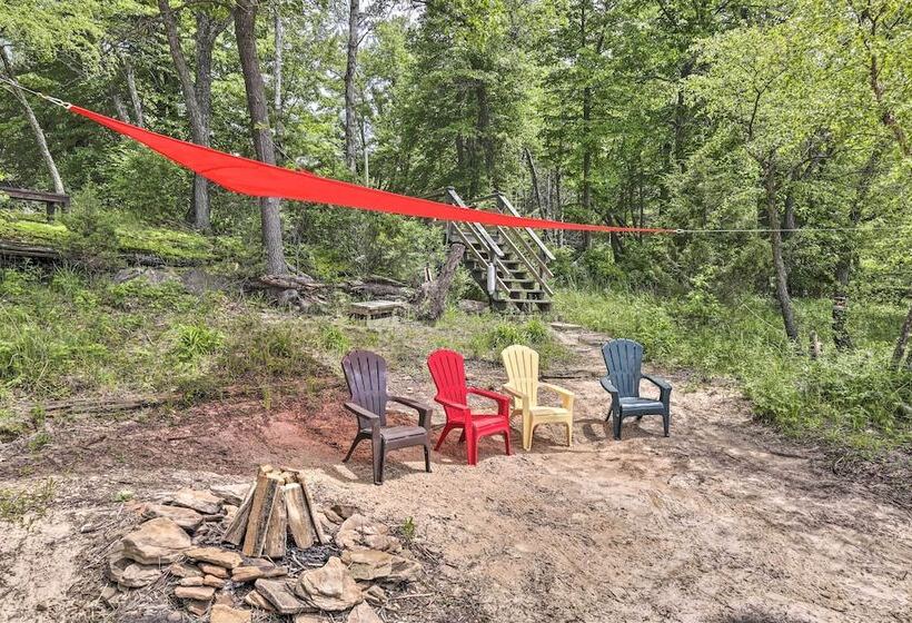 Cabin W/ Kayaks Situated On The Wisconsin River!