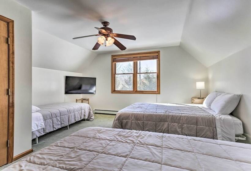 Catskills Cabin Escape With Deck And Fire Pit!