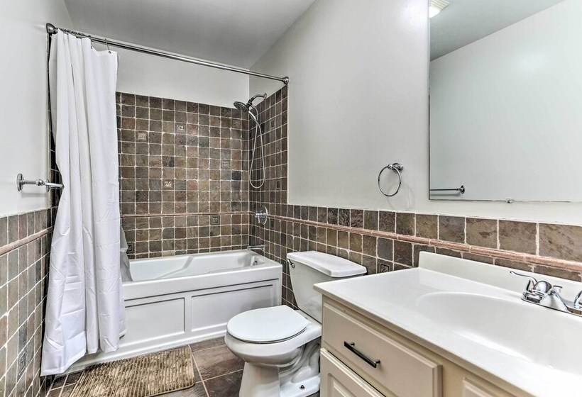 Catskills Cabin Escape With Deck And Fire Pit!