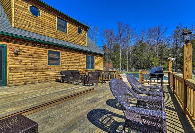 Catskills Cabin Escape With Deck And Fire Pit!