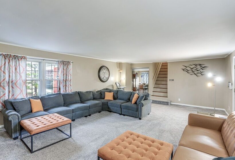 Central & Private Milan Home ~ 10 Mi To Sandusky!