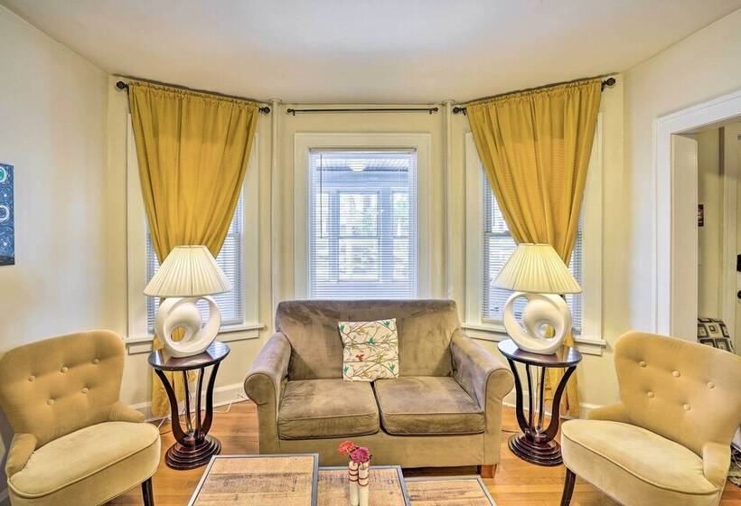 Charming Albany Retreat ~ 3 Mi To Downtown!