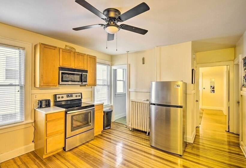 Charming Albany Retreat ~ 3 Mi To Downtown!