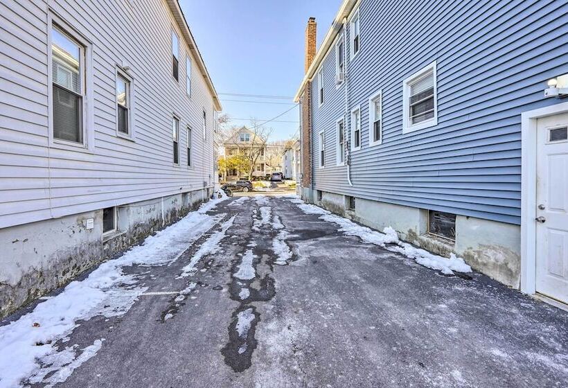 Charming Albany Retreat ~ 3 Mi To Downtown!