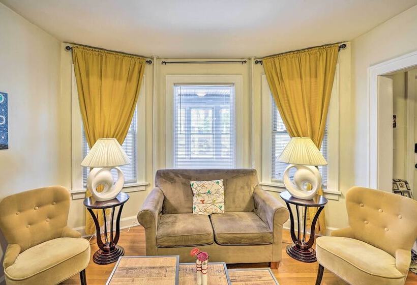 Charming Albany Retreat ~ 3 Mi To Downtown!