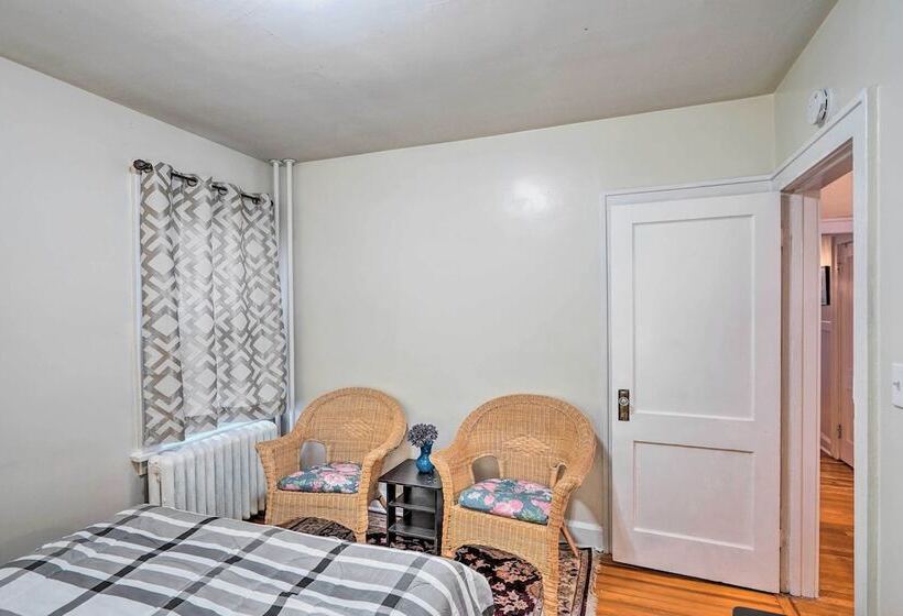 Charming Albany Retreat ~ 3 Mi To Downtown!