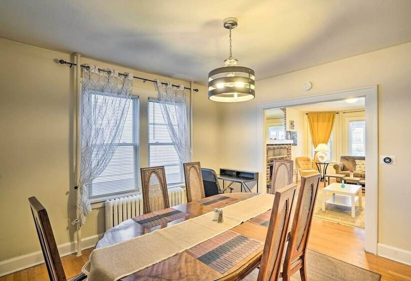 Charming Albany Retreat ~ 3 Mi To Downtown!