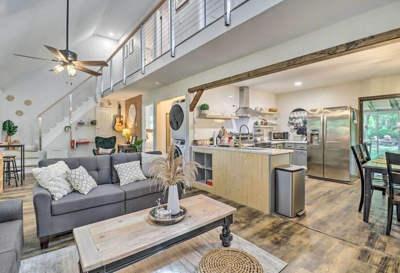 Charming Emerald Lakes Cottage W/ Hot Tub!