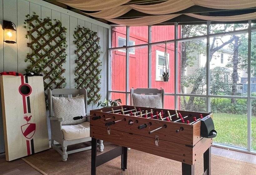 Charming Emerald Lakes Cottage W/ Hot Tub!