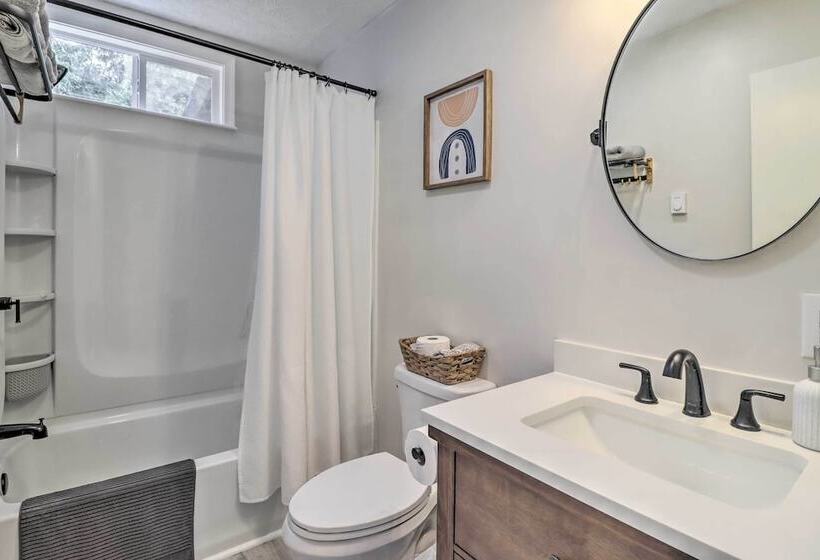 Charming Emerald Lakes Cottage W/ Hot Tub!