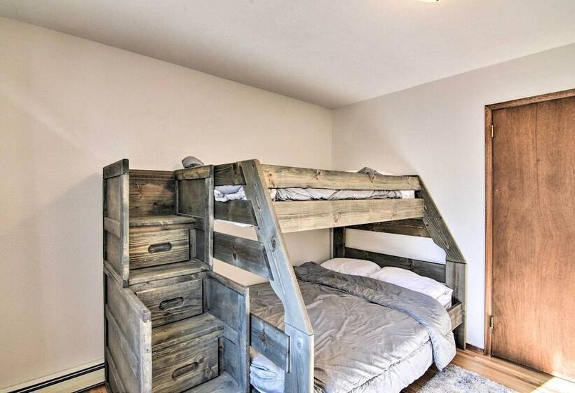 Charming Leadville Retreat W/ Private Hot Tub