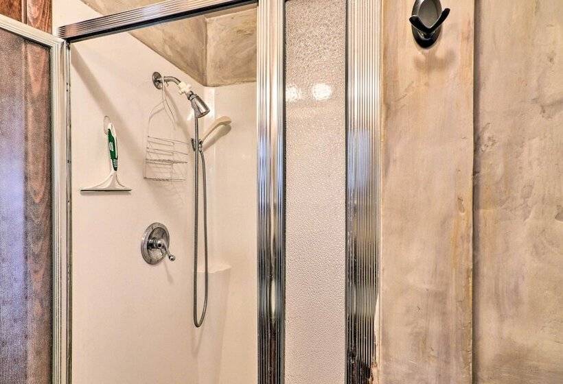 Charming Leadville Retreat W/ Private Hot Tub