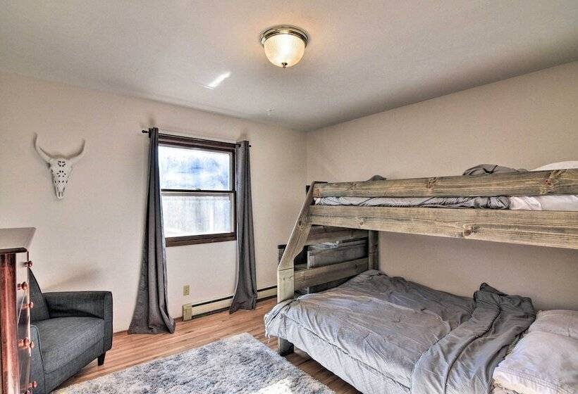 Charming Leadville Retreat W/ Private Hot Tub