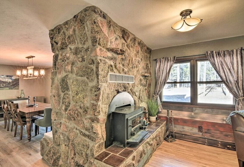 Charming Leadville Retreat W/ Private Hot Tub