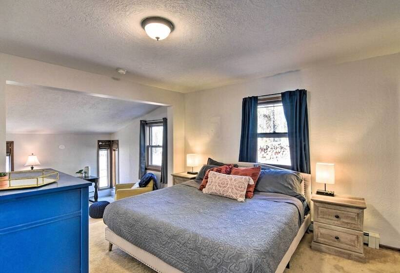 Charming Leadville Retreat W/ Private Hot Tub