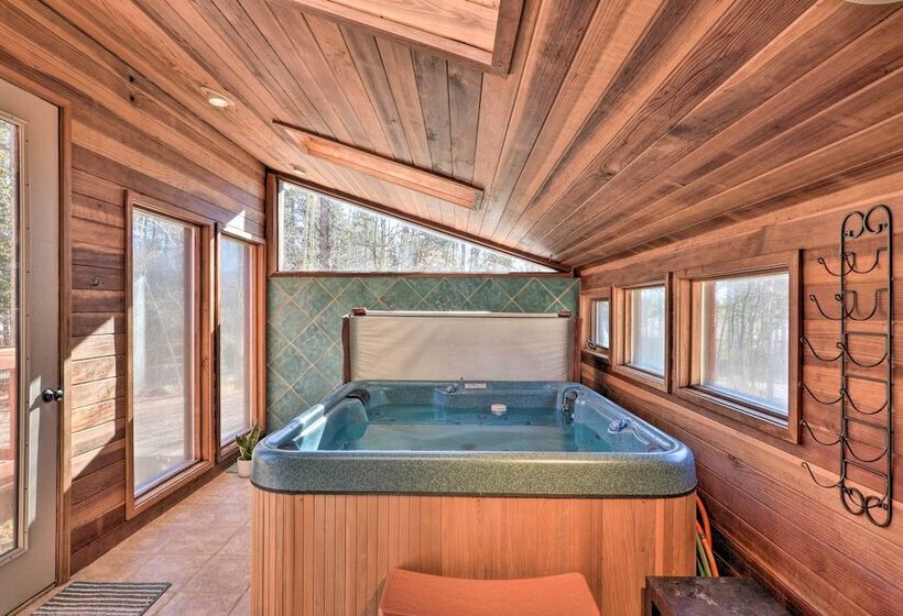 Charming Leadville Retreat W/ Private Hot Tub