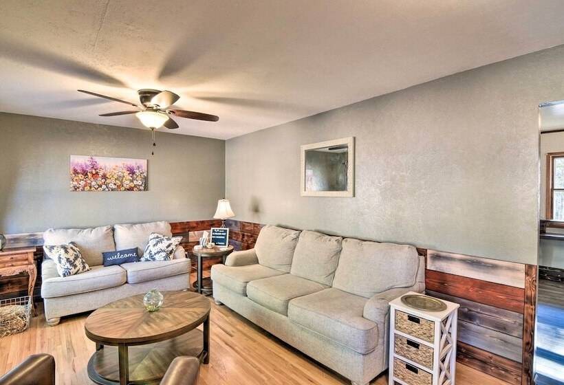 Charming Leadville Retreat W/ Private Hot Tub