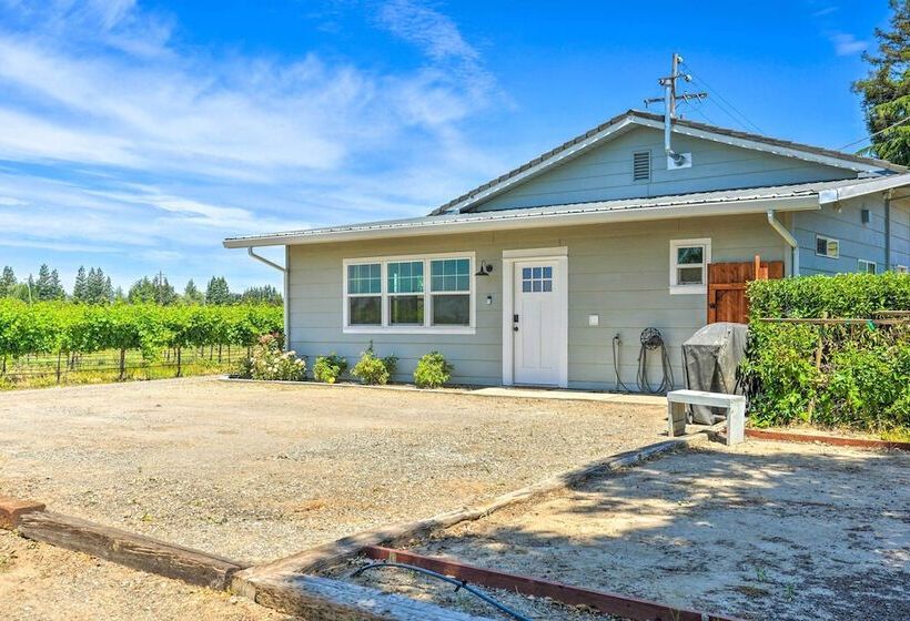 Charming Lodi Retreat: Walk To Local Wineries