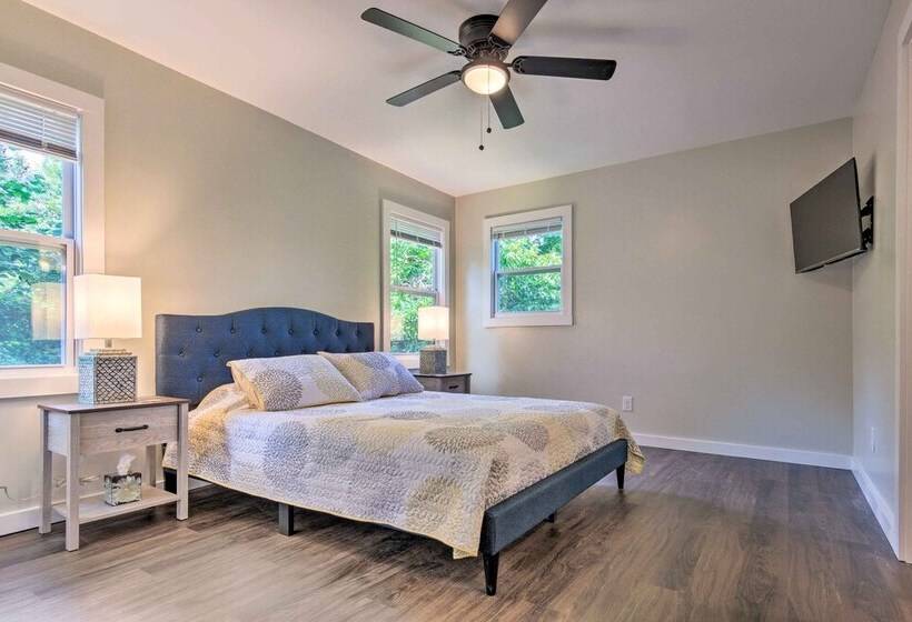 Charming Morganton Hideaway W/ Porch + Deck!