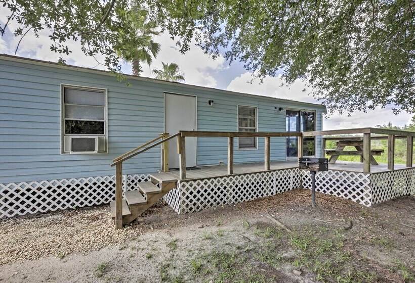 Charming Silver Springs Cabin W/ Forest Views!