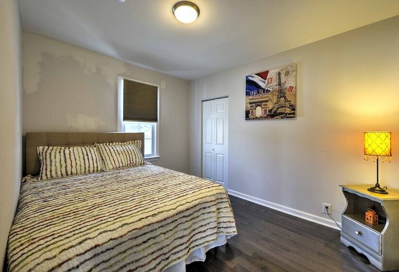 Charming Wildwood Hideaway W/ Private Pool & Deck!