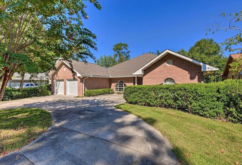 Chic Home W/ Club Access Near Bay St Louis!