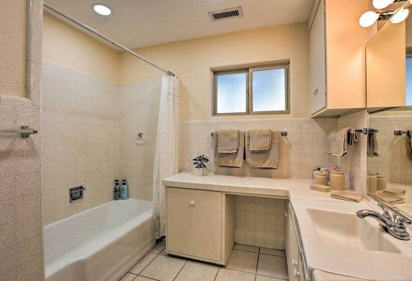 Chic Ranch Style Home On 33 Acre Walnut Ranch