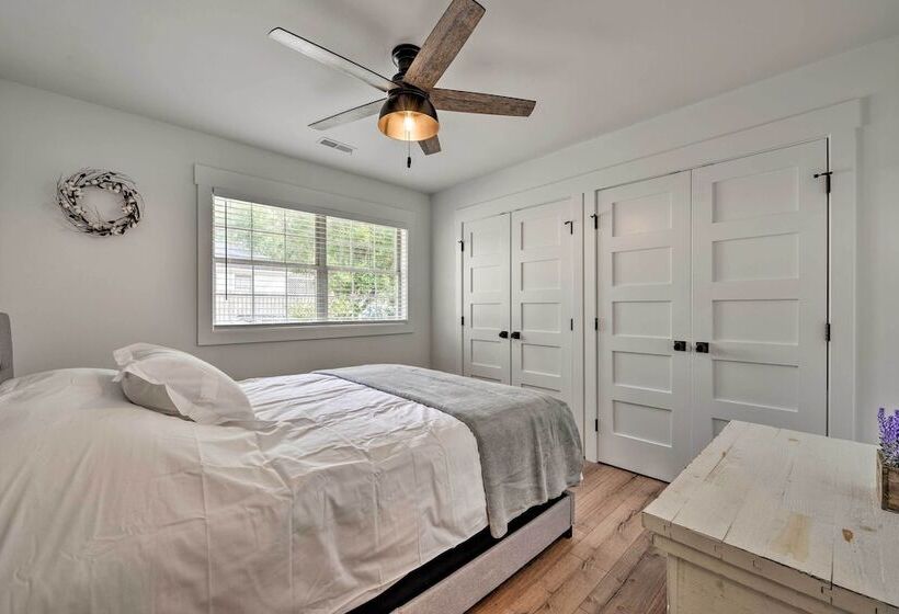 Chic Urban Farmhouse In Historic Dilworth W/ Patio