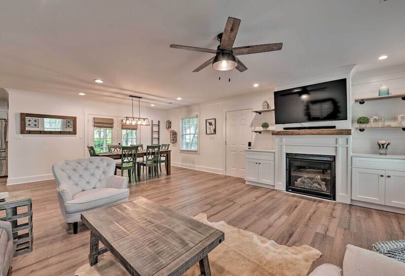 Chic Urban Farmhouse In Historic Dilworth W/ Patio