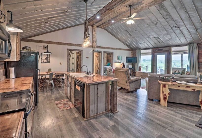 Cj S Crooked Hideaway    Secluded Retreat!