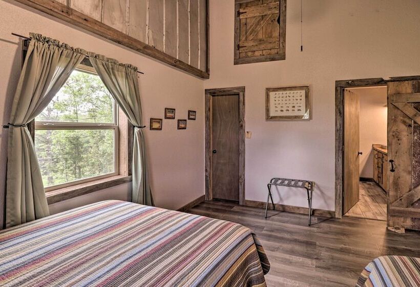 Cj S Crooked Hideaway    Secluded Retreat!