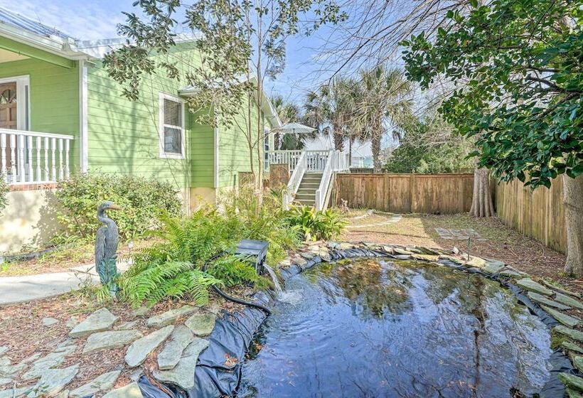 Coastal Hideaway ~ 1/2 Mi To Beach + Boardwalk!