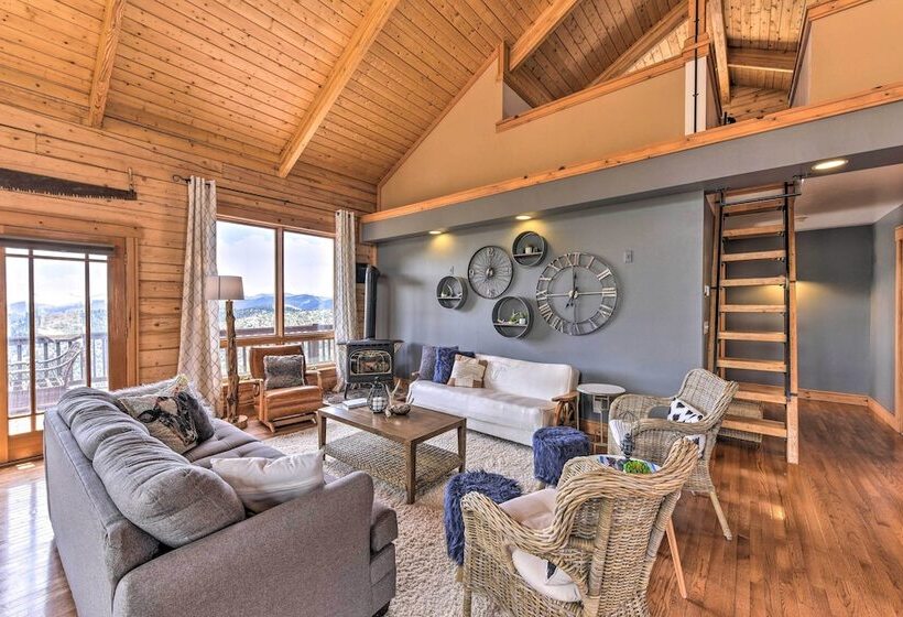 Secluded Mountain Retreat W/ Views On 45 Acres!