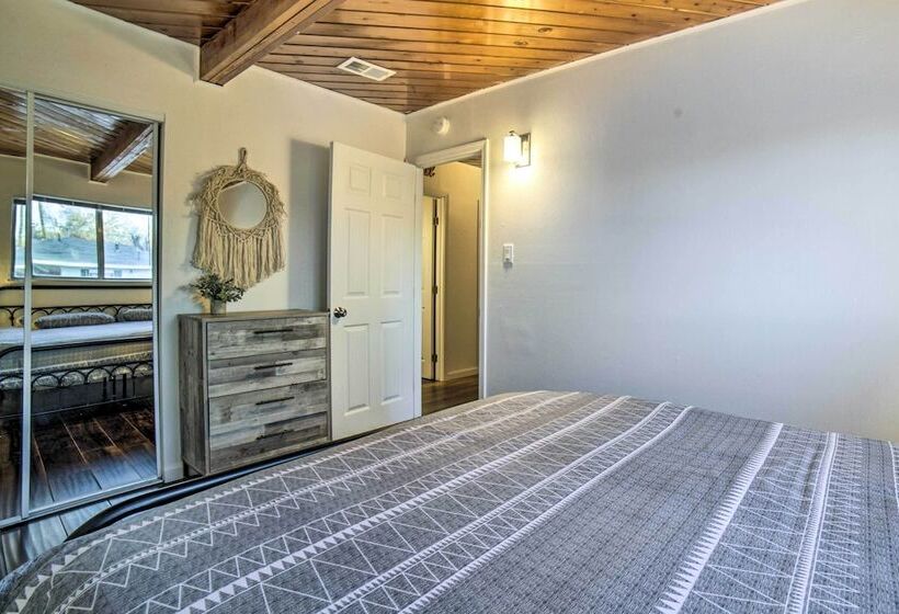 Comfortable Home ~ 2 Mi To Reno Riverwalk