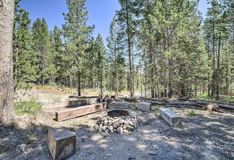 Swiss Cabin In Mack S Inn: Game Room & Fire Pit!