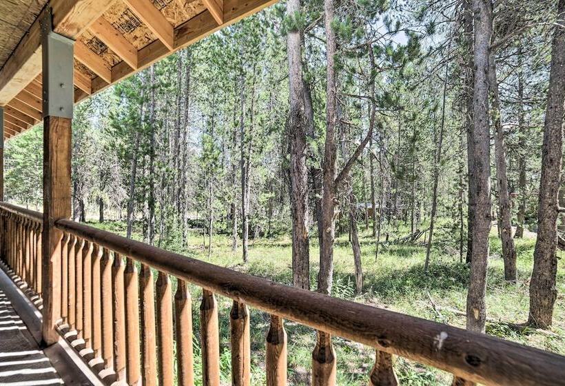 Swiss Cabin In Mack S Inn: Game Room & Fire Pit!