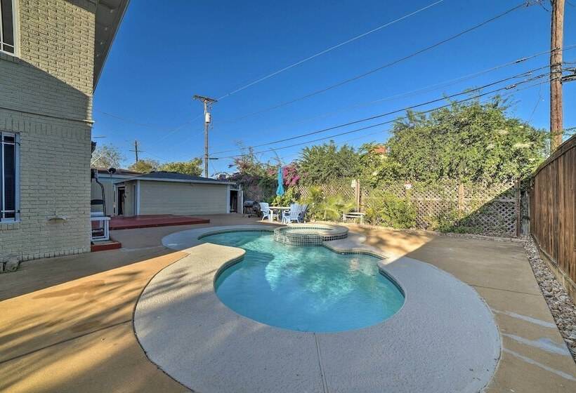Corpus Christi Home W/ Pool & Hot Tub: Walk To Bay