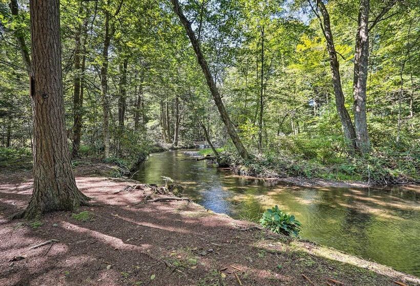 15 Mi To Camelback Mtn: Waterfront Cottage!