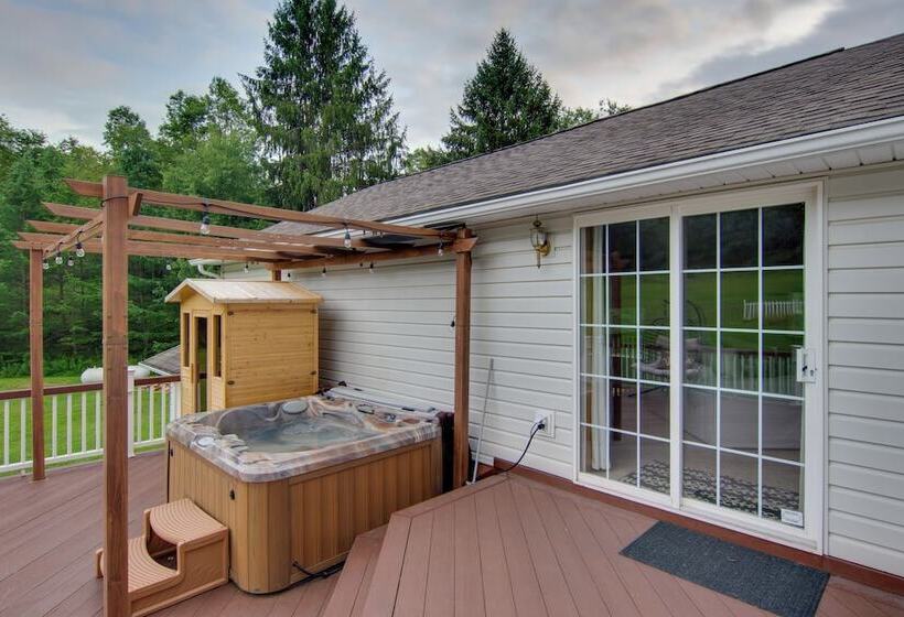 Coudersport Home W/ Outdoor Spa & Stargazing!
