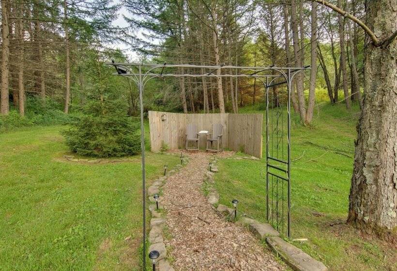 Coudersport Home W/ Outdoor Spa & Stargazing!
