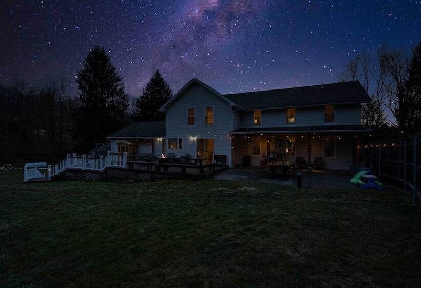 Coudersport Home W/ Outdoor Spa & Stargazing!