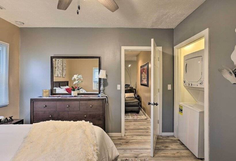 Council Bluffs Cottage: Proximity To Parks!